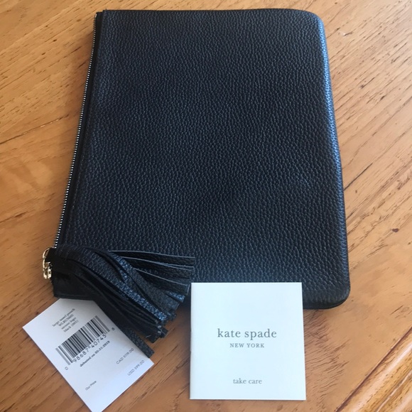 NWT Kate Spade black zip pouch - Picture 4 of 8